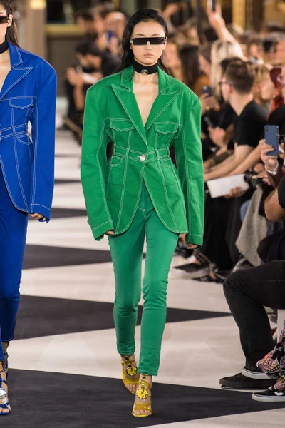 Look 36